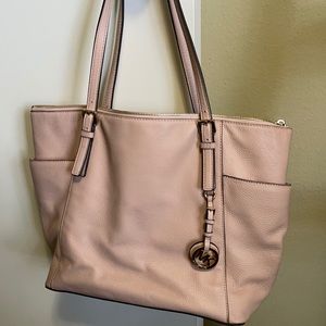 Michael kors light pink purse